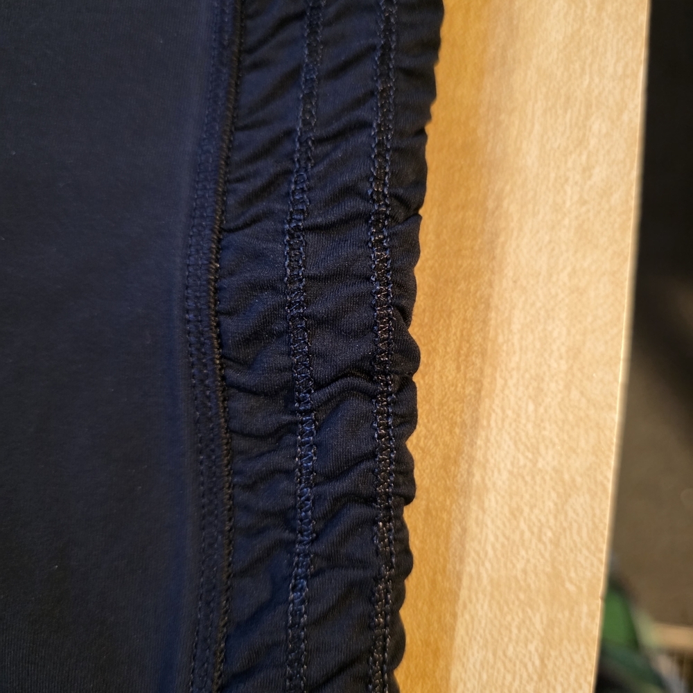 Lululemon Athletica Black Cropped Pants (YLEG10) - Picture 8 of 9